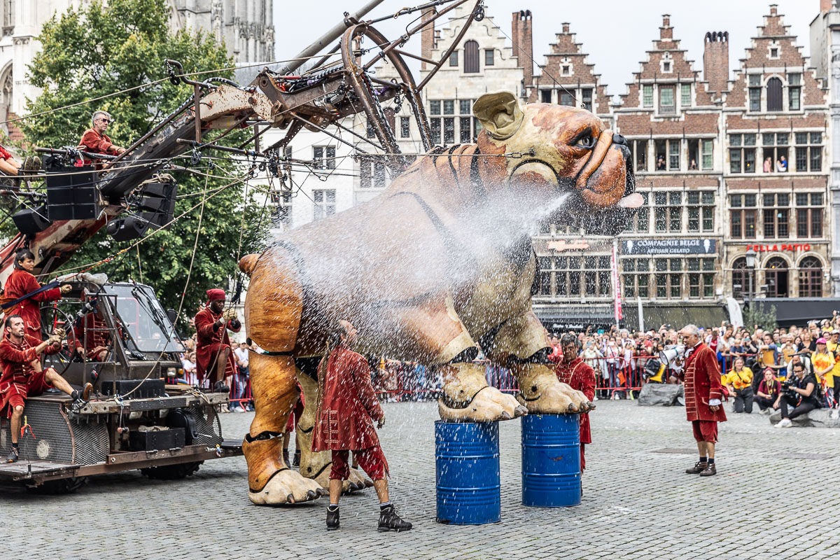 De Reuzen van Royal de Luxe @ Antwerpen, picture 100, photographed by Marc Verdonck - FrontView Magazine