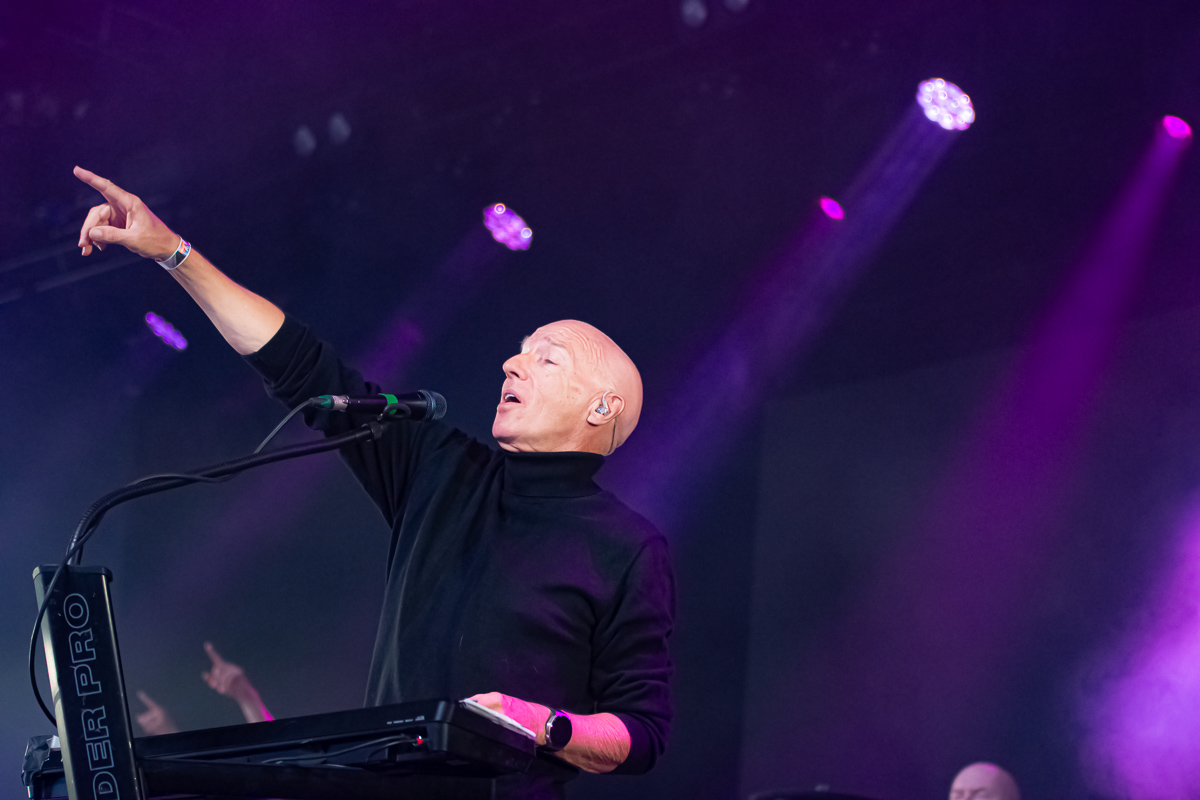 Midge Ure @ W-Fest dag 1, picture 16, photographed by Luc Klinckaert - FrontView Magazine