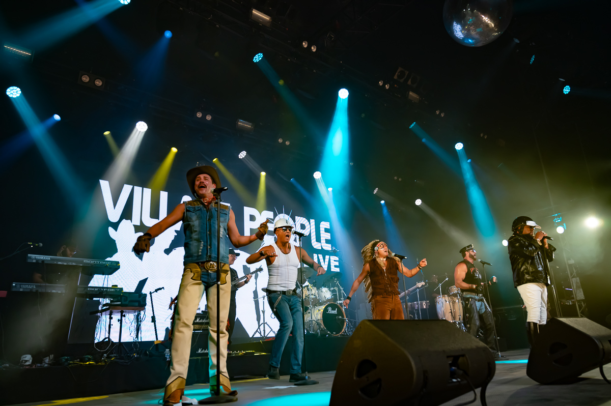 Village People @ W-Fest dag 1, picture 10, photographed by Luc Klinckaert - FrontView Magazine