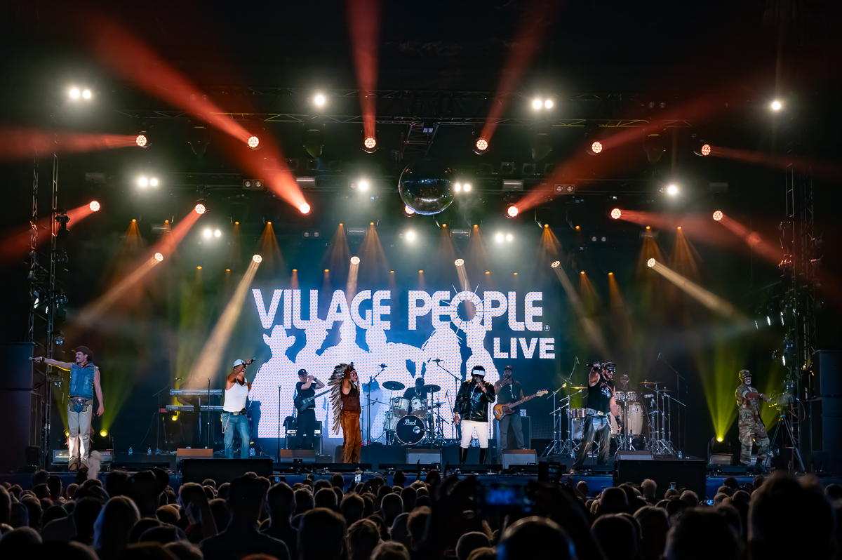 Village People @ W-Fest dag 1, picture 11, photographed by Luc Klinckaert - FrontView Magazine