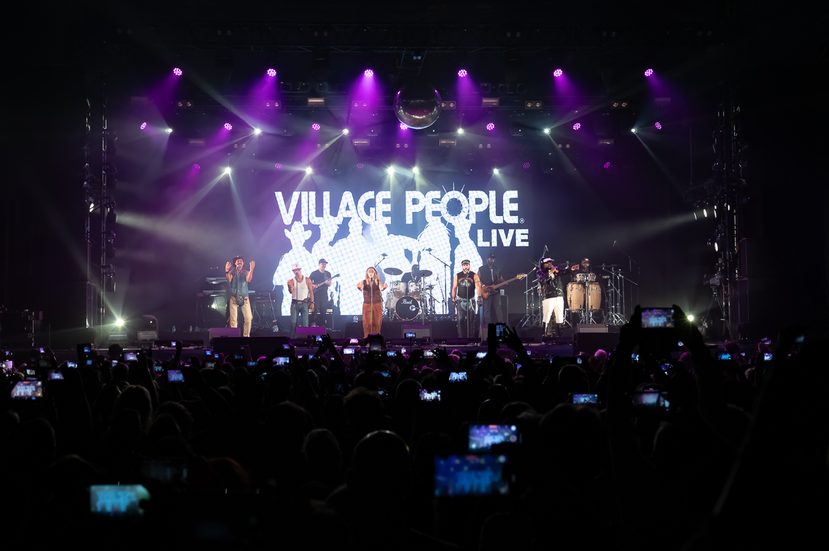 Village People @ W-Fest dag 1, picture 13, photographed by Luc Klinckaert - FrontView Magazine