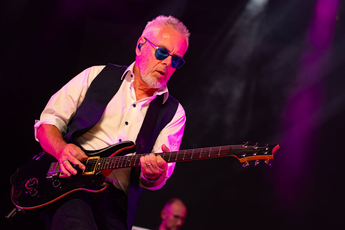 Nik Kershaw @ W-fest dag 2, picture 3, photographed by Luc Klinckaert - FrontView Magazine