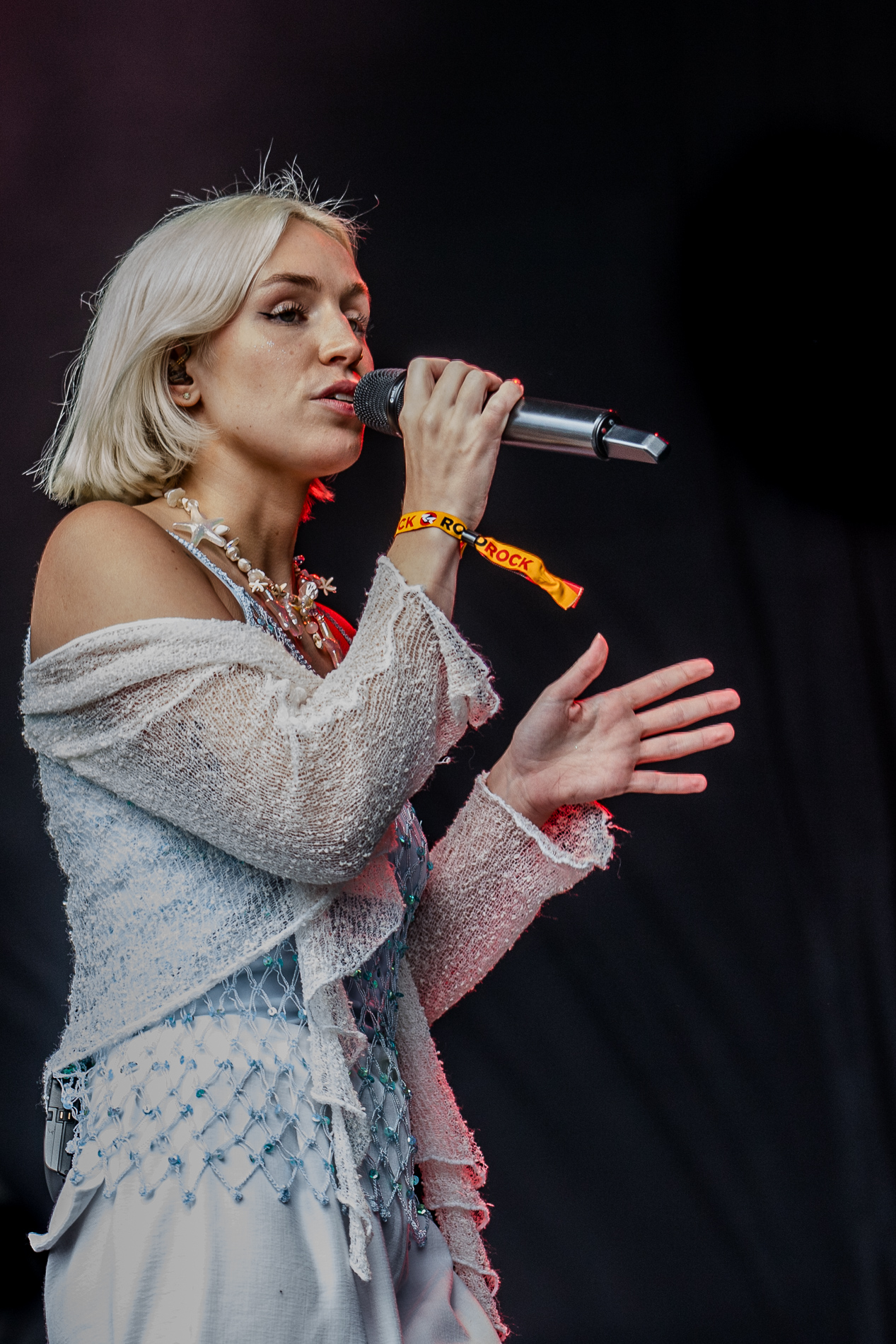 Ruby Grace @ Road Rock, picture 1, photographed by Jürgen Bruynooghe - FrontView Magazine