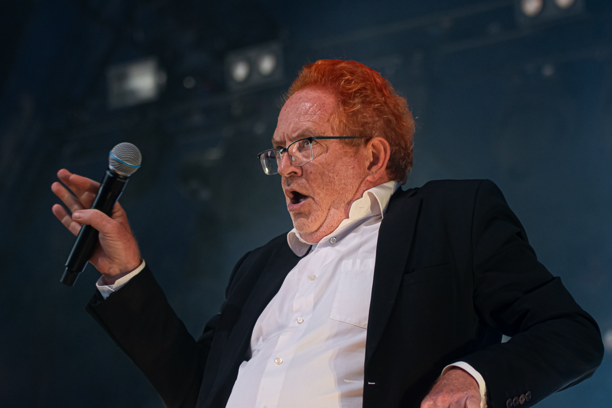 Lavi Ebbel @ W-Fest dag 3, picture 5, photographed by Luc Klinckaert - FrontView Magazine