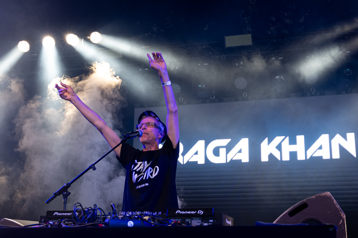 Prage Khan (DJ-set) @ W- Fest dag 3, picture 8, photographed by Luc Klinckaert - FrontView Magazine