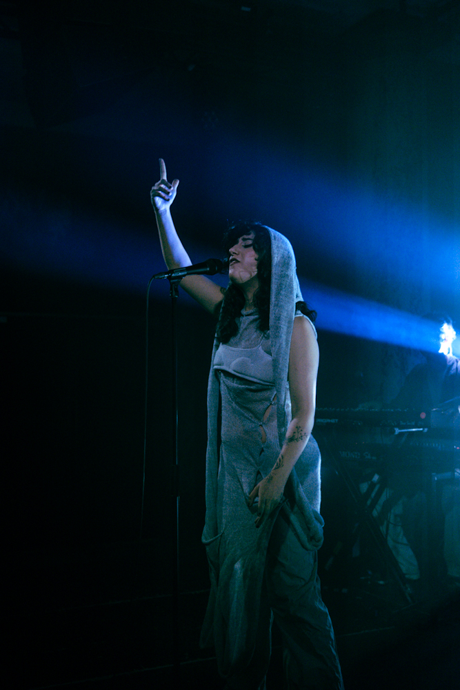 Naaz @ De Roma, picture 6, photographed by Claudia Guldentops - FrontView Magazine