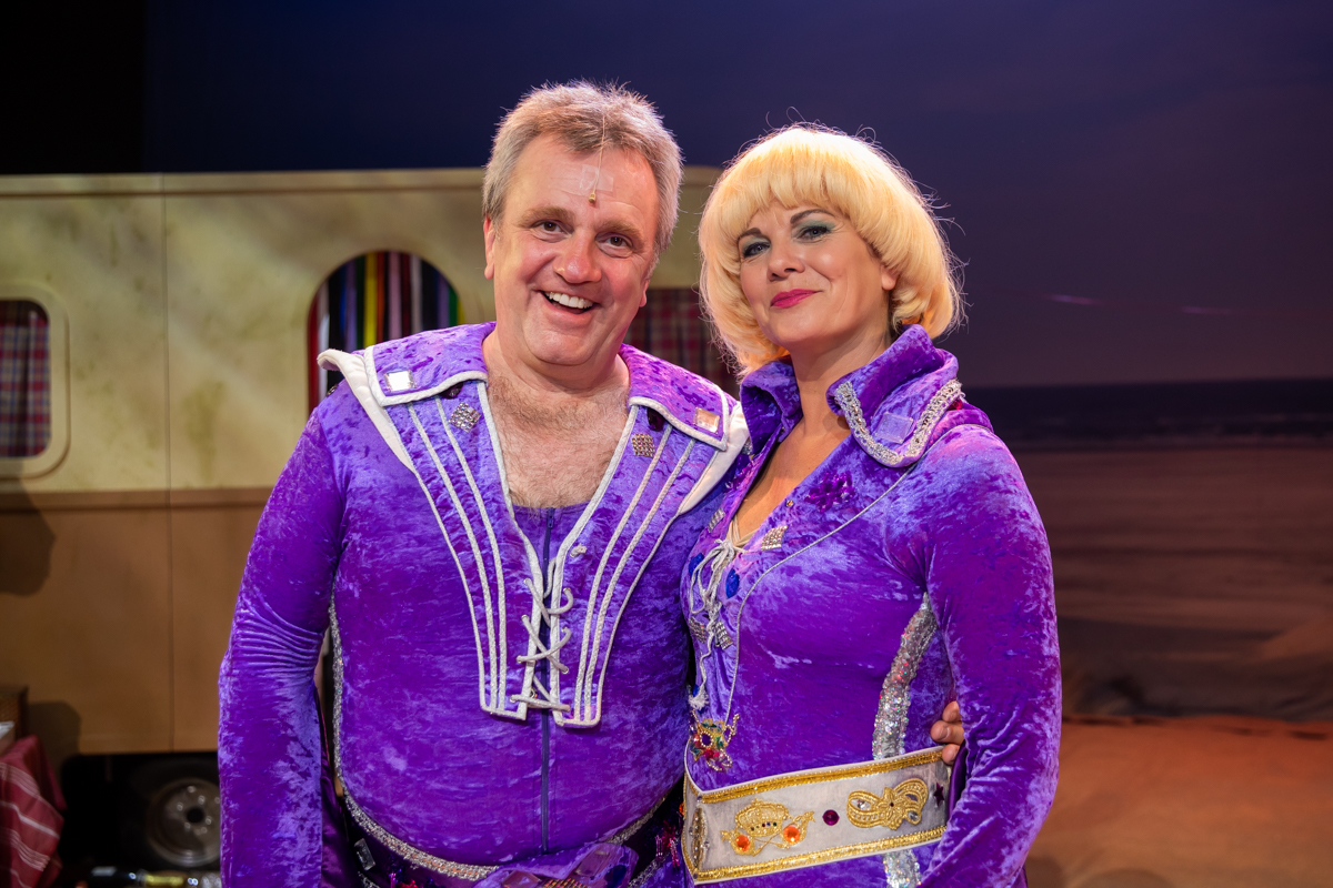Première Zo mooi zo blond @ Theater Elckerlyc, picture 40, photographed by Goele Bormans - FrontView Magazine