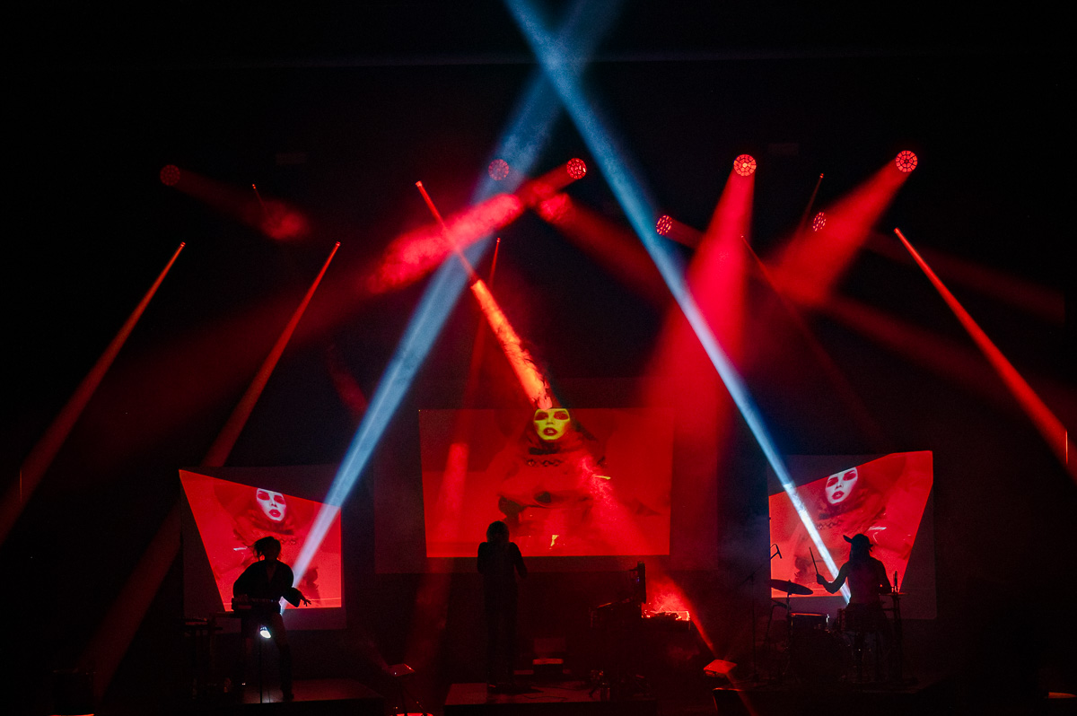 IAMX @ Ancienne Belgique, foto 8, foto's door Luc Klinckaert - FrontView Magazine