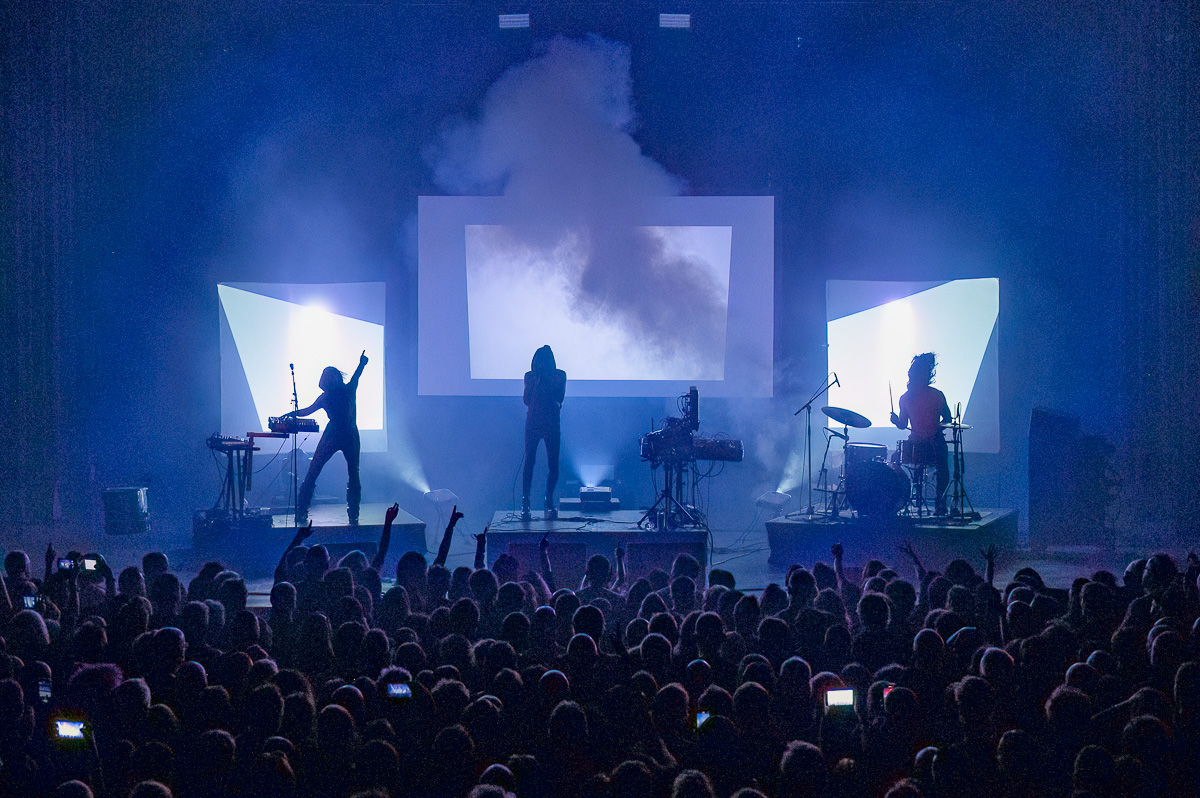 IAMX @ Ancienne Belgique, foto 9, foto's door Luc Klinckaert - FrontView Magazine