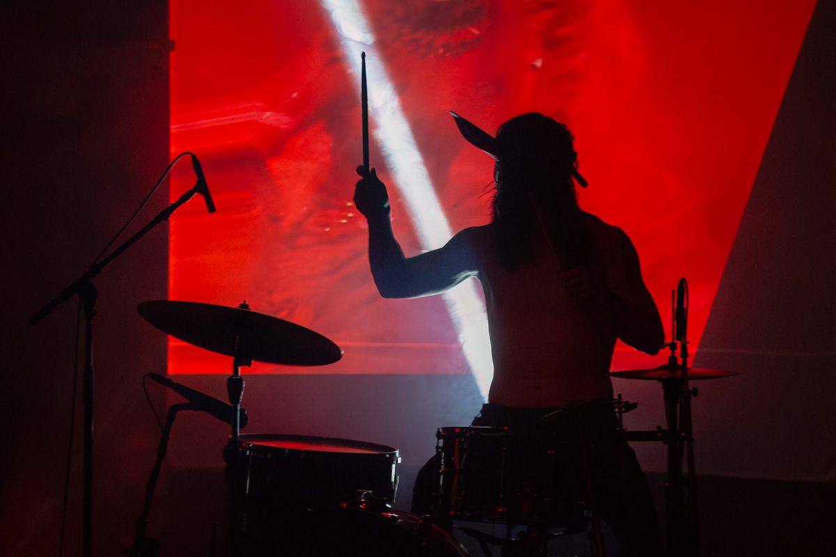 IAMX @ Ancienne Belgique, foto 12, foto's door Luc Klinckaert - FrontView Magazine
