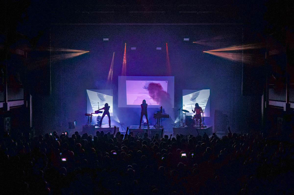 IAMX @ Ancienne Belgique, foto 17, foto's door Luc Klinckaert - FrontView Magazine