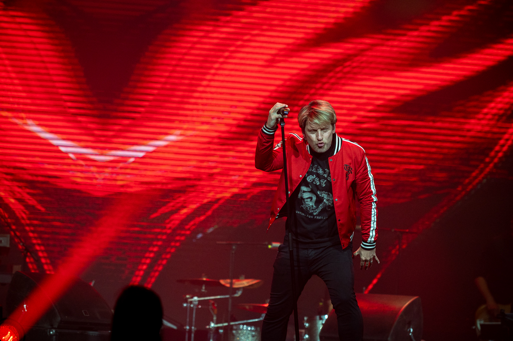 Gene Thomas @ Joe Singalong Party 2023, picture 15, photographed by Gert Daemen - FrontView Magazine