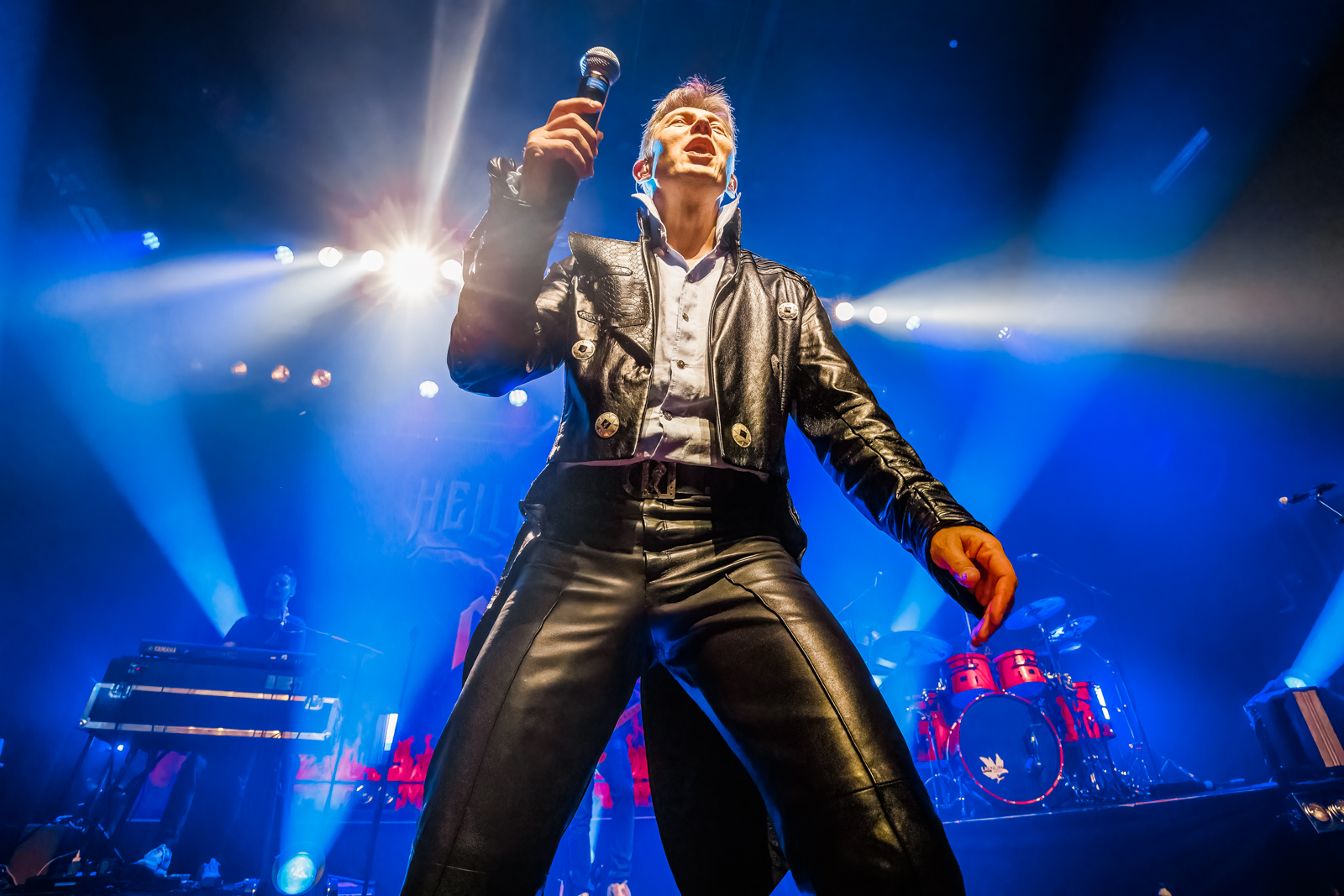 Helmut Lotti goes Metal Live in concert, picture 19, photographed by Paul Jongeneelen - FrontView Magazine