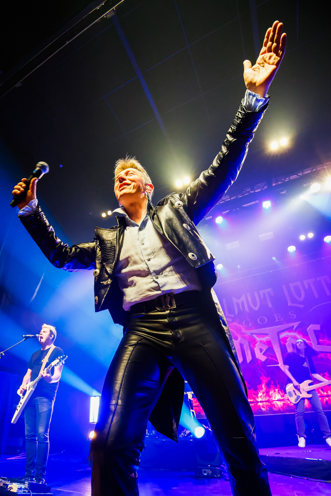 Helmut Lotti goes Metal Live in concert, picture 24, photographed by Paul Jongeneelen - FrontView Magazine