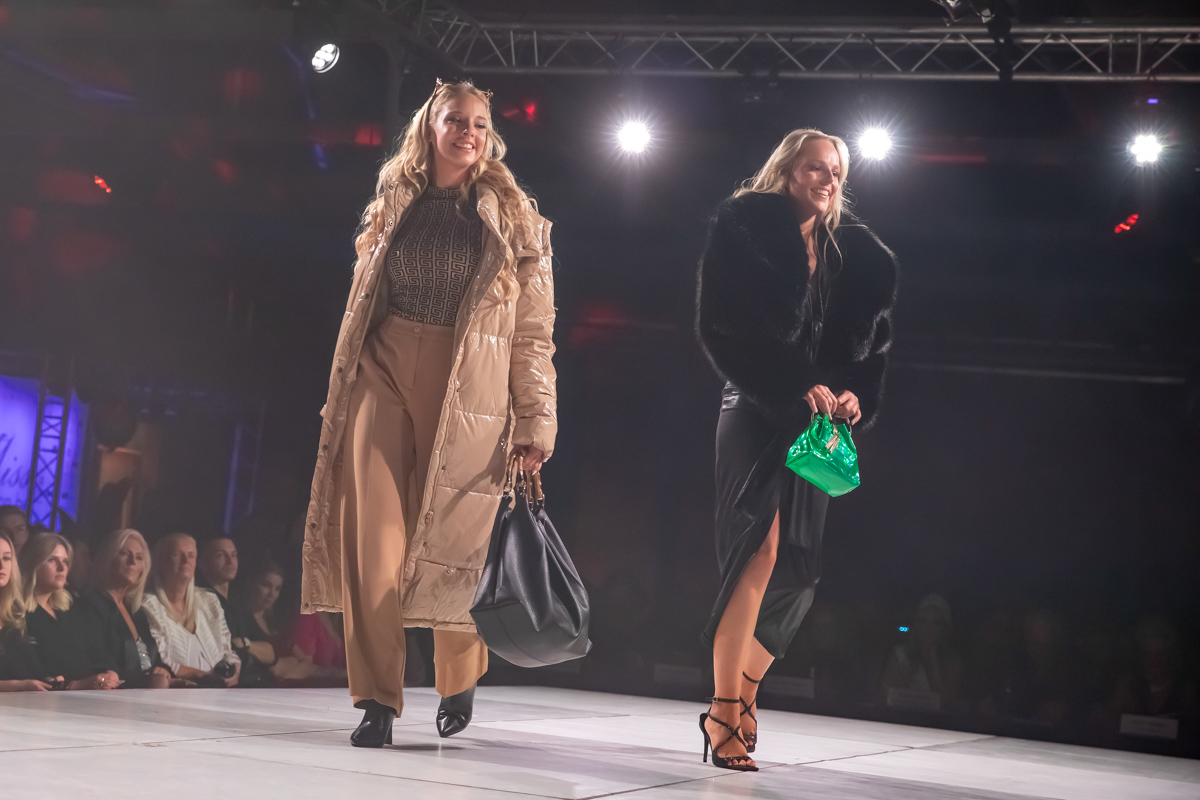 Gala Miss Fashion @ Eskimofabriek Gent, picture 7, photographed by dirk janssens - FrontView Magazine