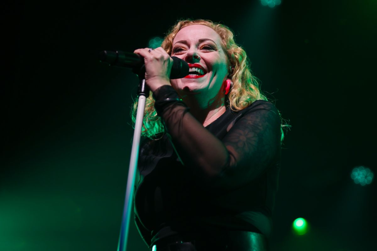 Anneke van Giersbergen en band Sweep Against The Stars tour, foto 1, foto's door Kitty van de Waart - FrontView Magazine