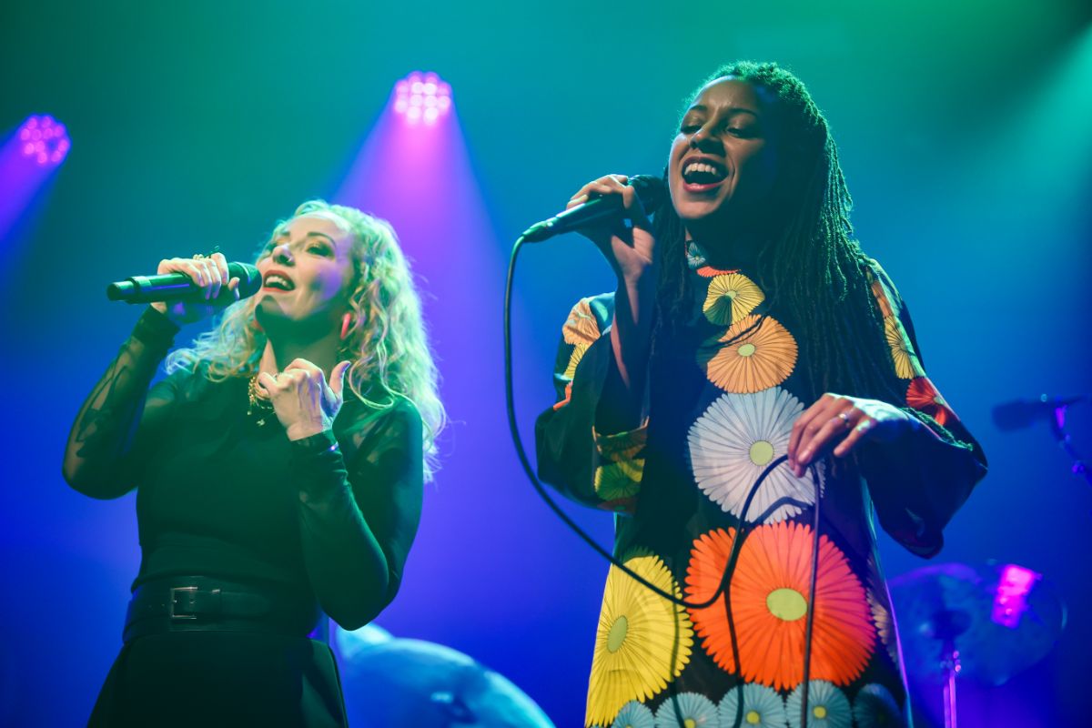 Anneke van Giersbergen en band Sweep Against The Stars tour, foto 14, foto's door Kitty van de Waart - FrontView Magazine