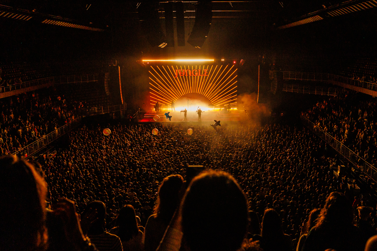 Jungle @ LottoArena, picture 1, photographed by Bruno Holvoet - FrontView Magazine