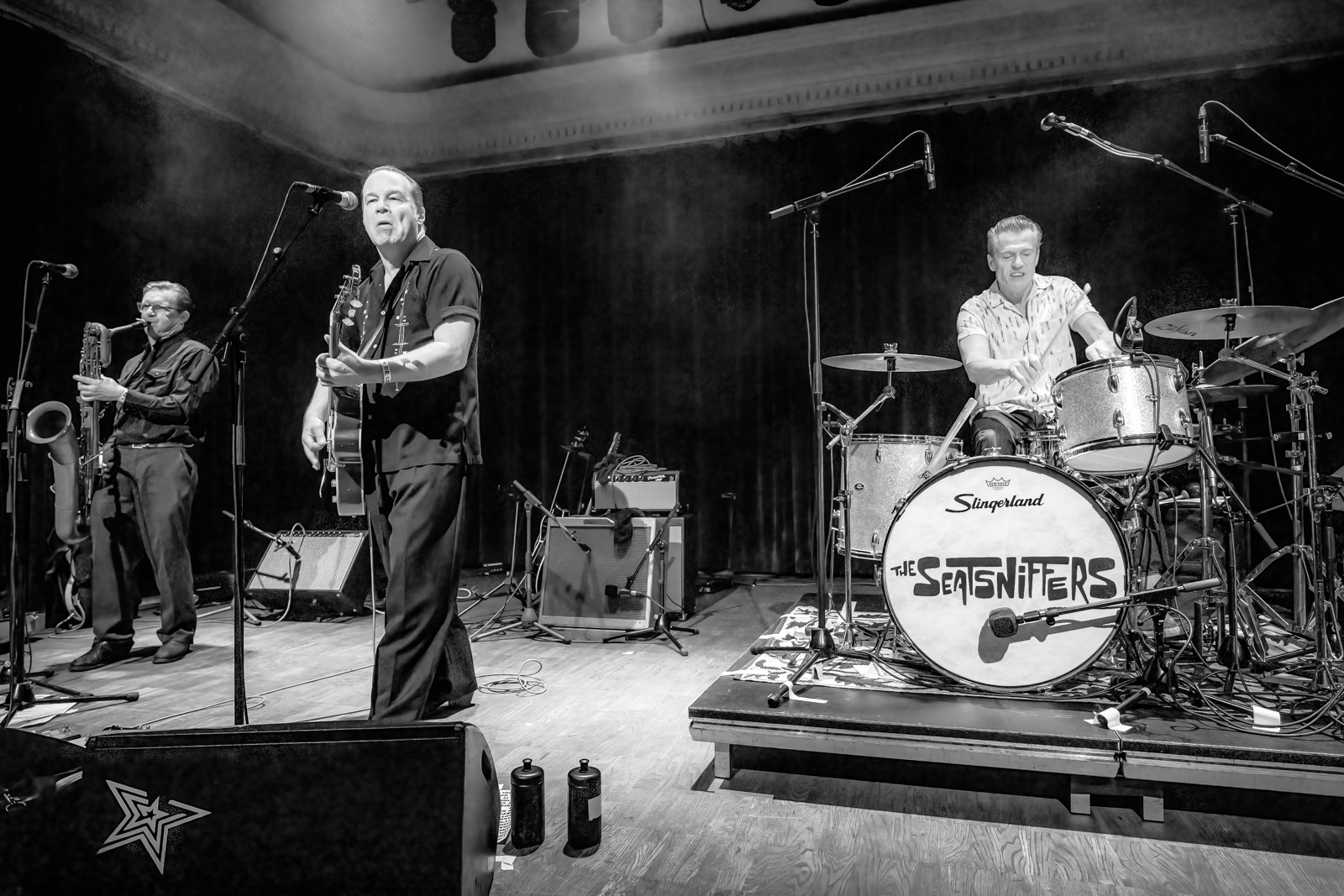The Seatsniffers Live @ De Casino, picture 9, photographed by Paul Jongeneelen - FrontView Magazine