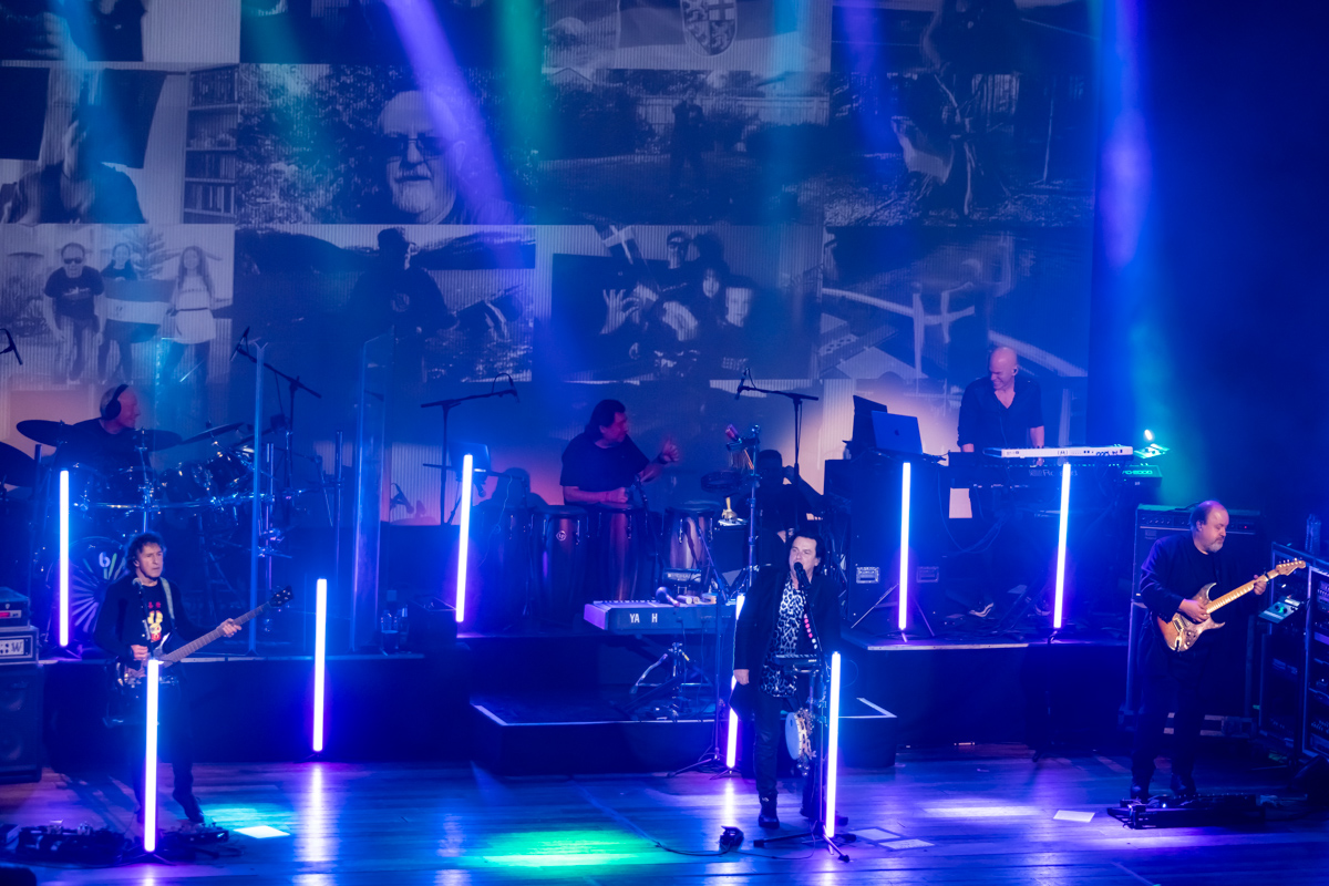 Marillion @ De Roma, picture 8, photographed by dirk janssens - FrontView Magazine