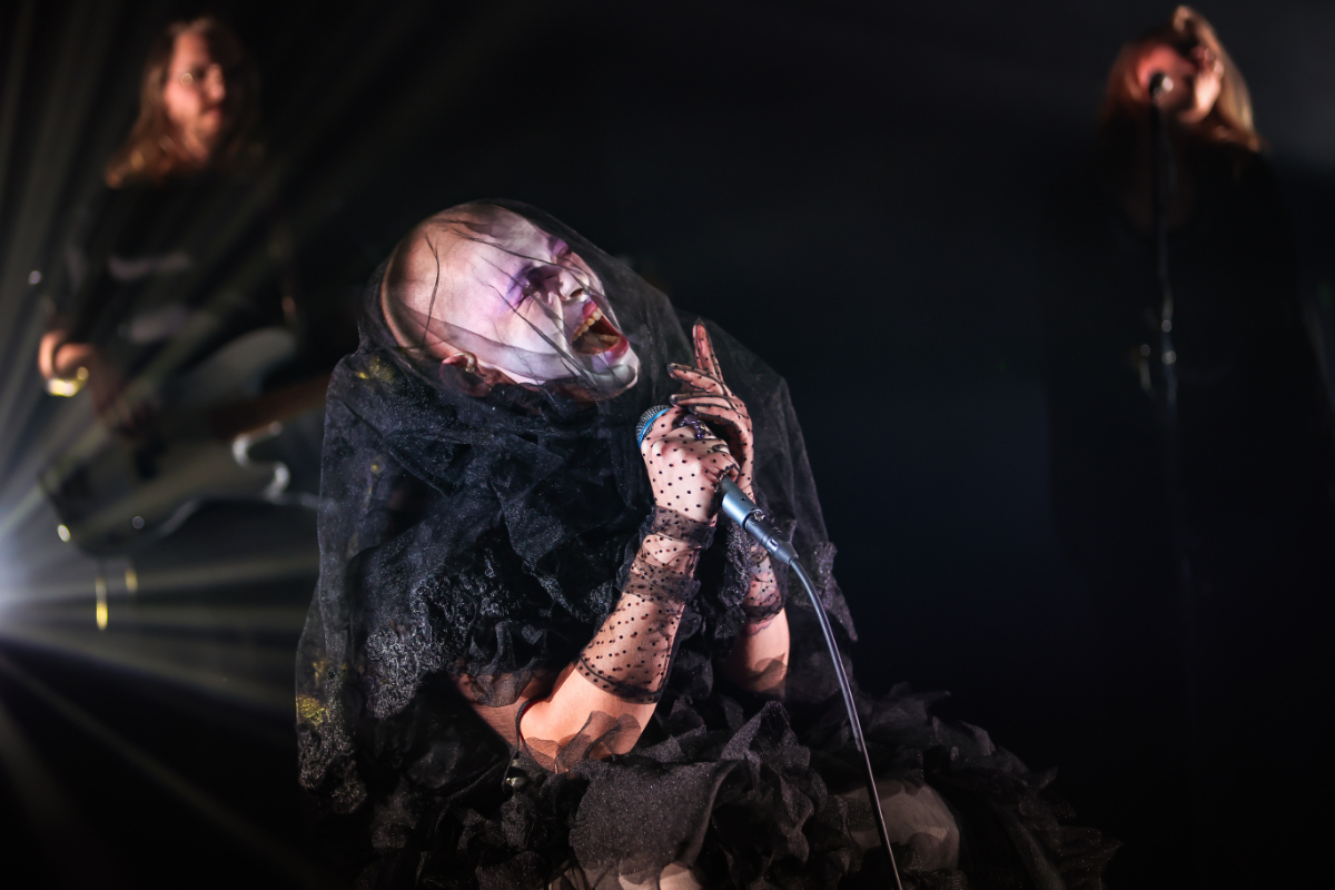 Kovacs support Morpheus @ Effenaar, picture 8, photographed by Kitty van de Waart - FrontView Magazine
