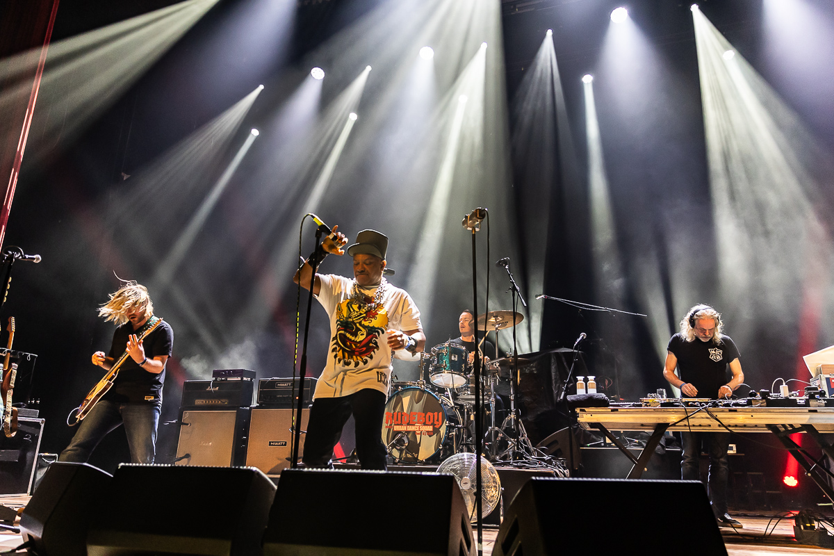 Rudeboy Plays Urban Dance Squad @ De Roma, picture 1, photographed by Marc Verdonck - FrontView Magazine