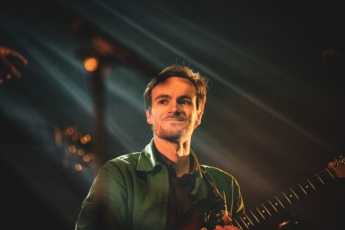 Noonzy (support act Warhaus) @ Het Depot, picture 4, photographed by Leen Verlinden - FrontView Magazine