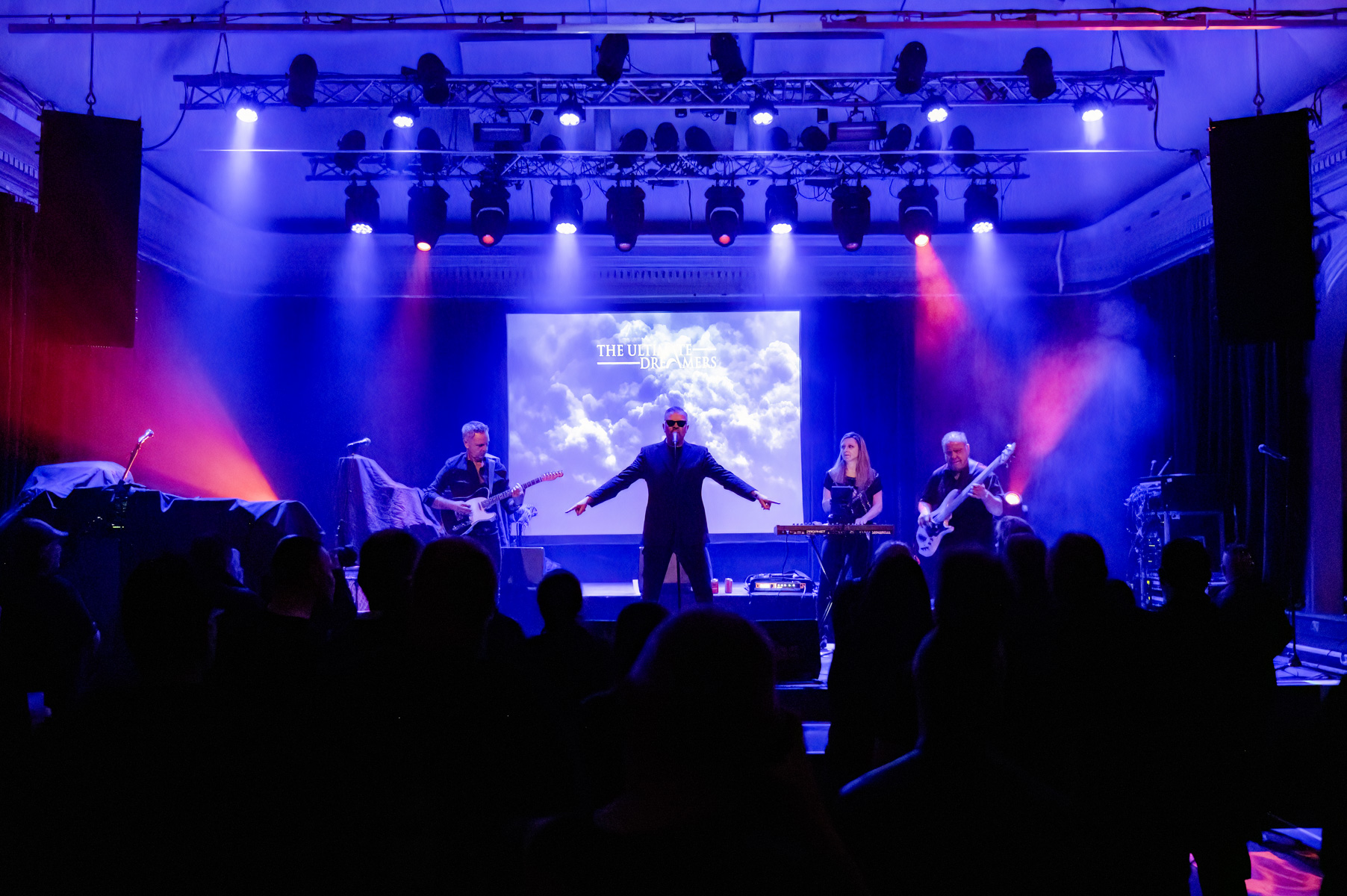 The Ultimate Dreamers @ Bimfest XXI (De Casino), picture 8, photographed by Luc Klinckaert - FrontView Magazine