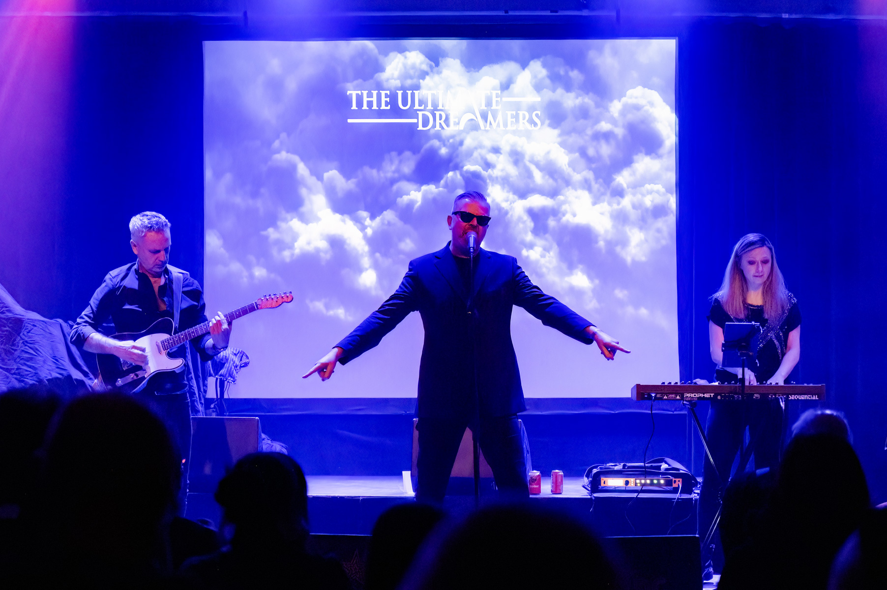 The Ultimate Dreamers @ Bimfest XXI (De Casino), picture 11, photographed by Luc Klinckaert - FrontView Magazine