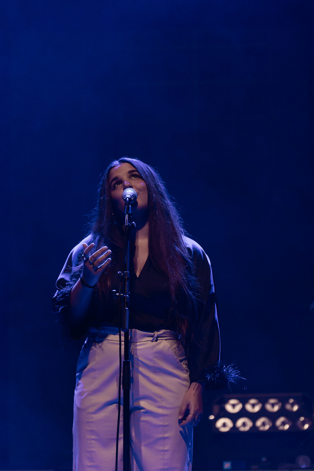Amina @ Het Depot, picture 3, photographed by Jürgen Bruynooghe - FrontView Magazine