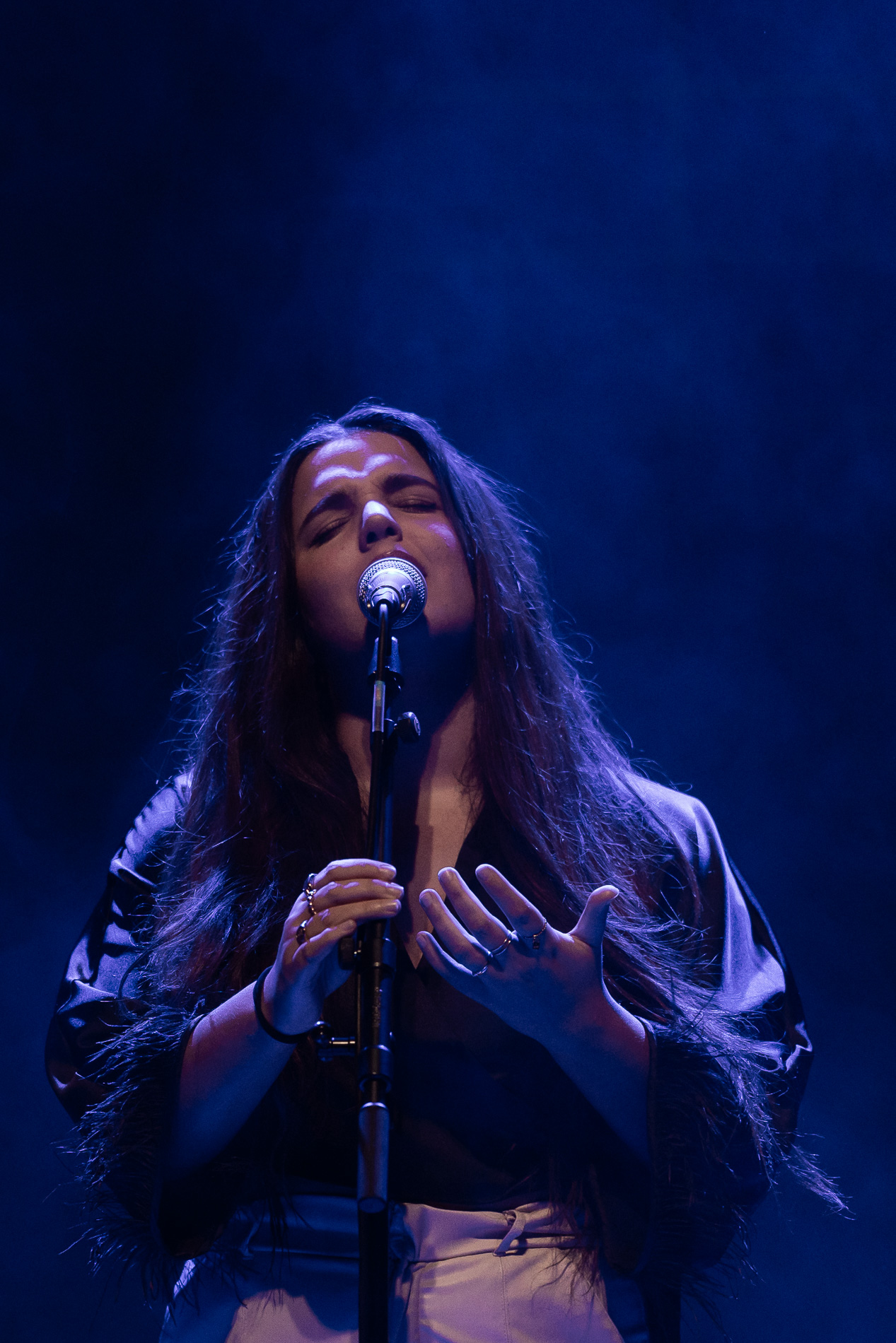 Amina @ Het Depot, picture 7, photographed by Jürgen Bruynooghe - FrontView Magazine