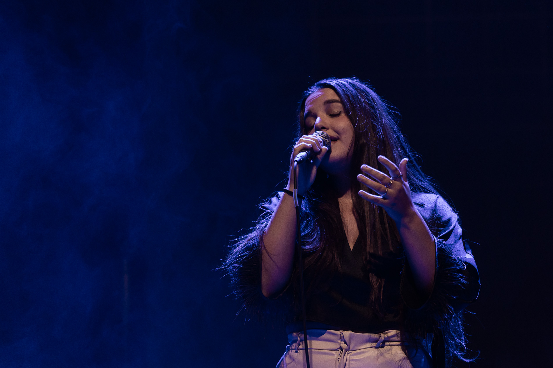 Amina @ Het Depot, picture 16, photographed by Jürgen Bruynooghe - FrontView Magazine