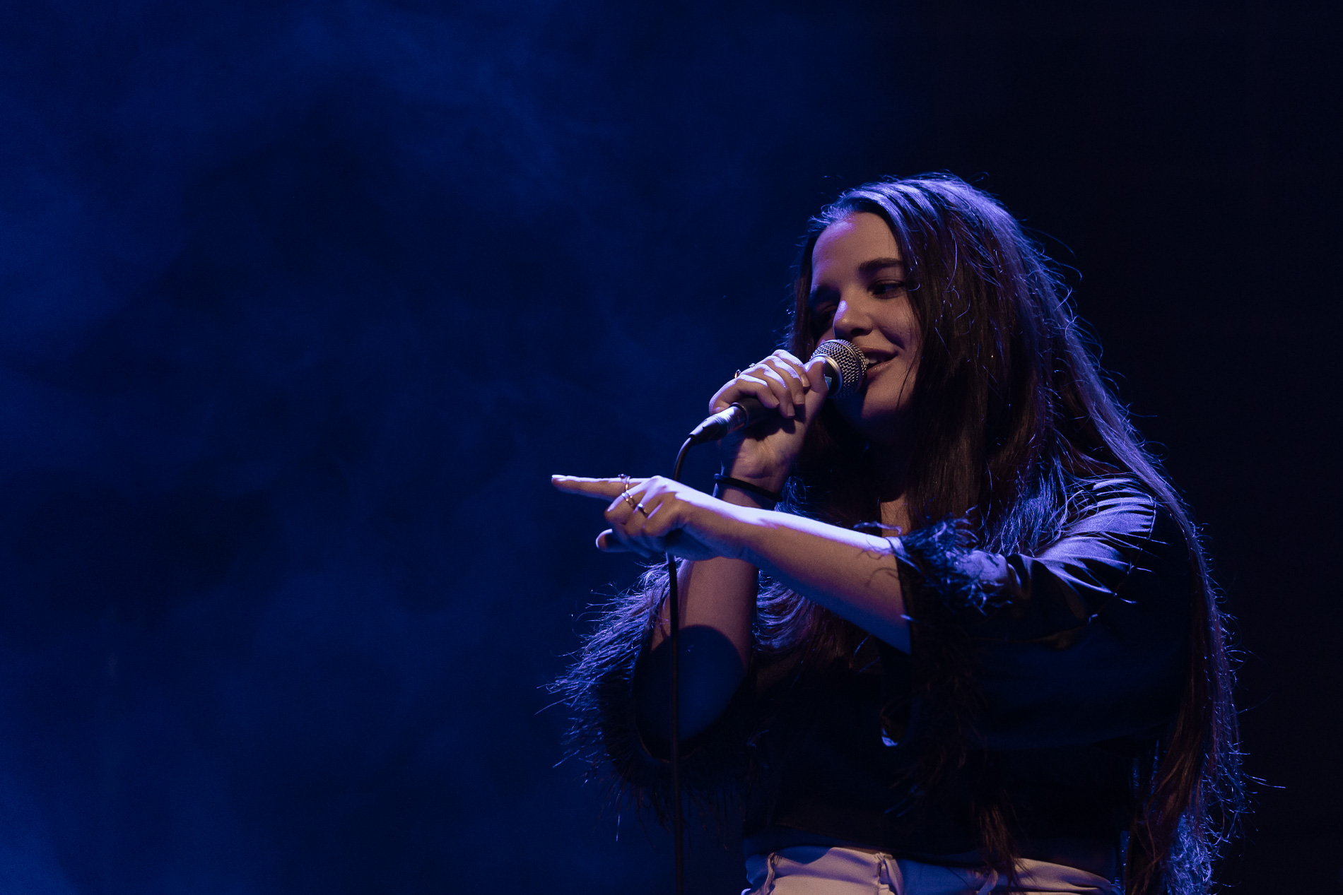 Amina @ Het Depot, picture 18, photographed by Jürgen Bruynooghe - FrontView Magazine