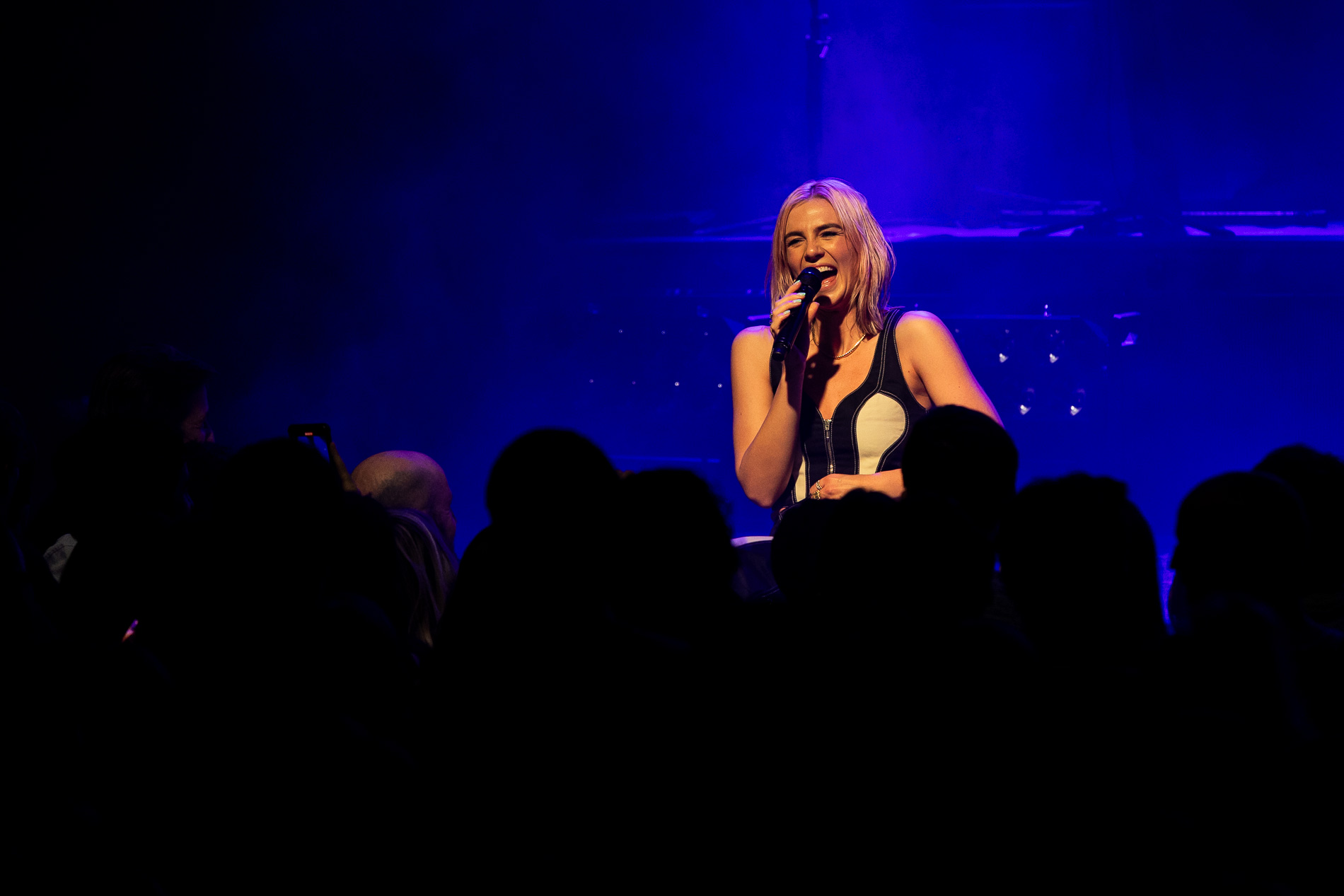 Maan @ Het Depot, picture 37, photographed by Jürgen Bruynooghe - FrontView Magazine