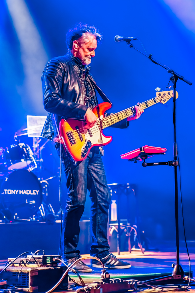 Tony Hadley (Spandau Ballet) Live in concert, picture 5, photographed by Paul Jongeneelen - FrontView Magazine