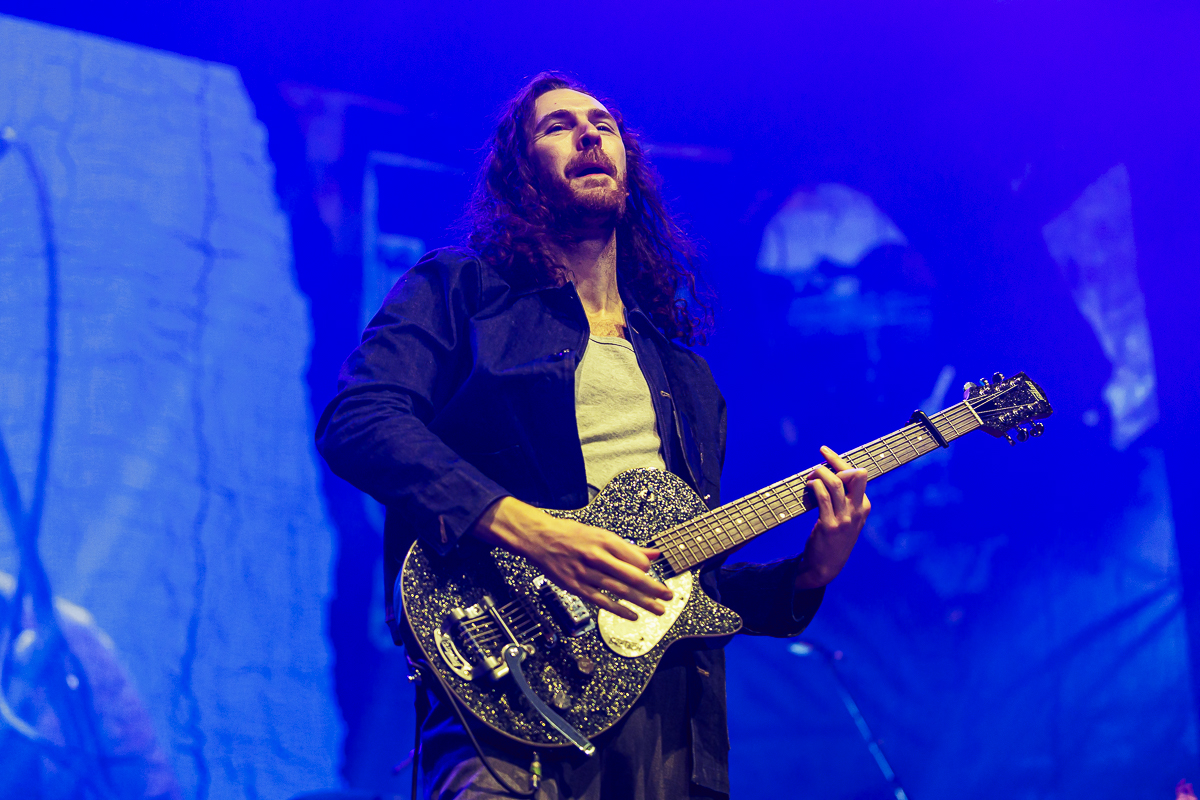 Hozier @ Vorst Nationaal, picture 20, photographed by Peter Smet - FrontView Magazine