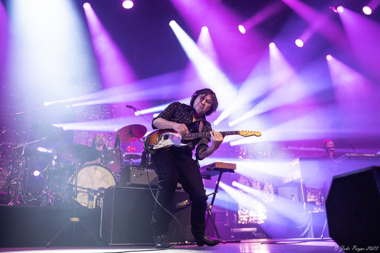 Ilse De Lange - Theatertour 2023 @ 013 Tilburg, picture 36, photographed by Joke Puype - FrontView Magazine