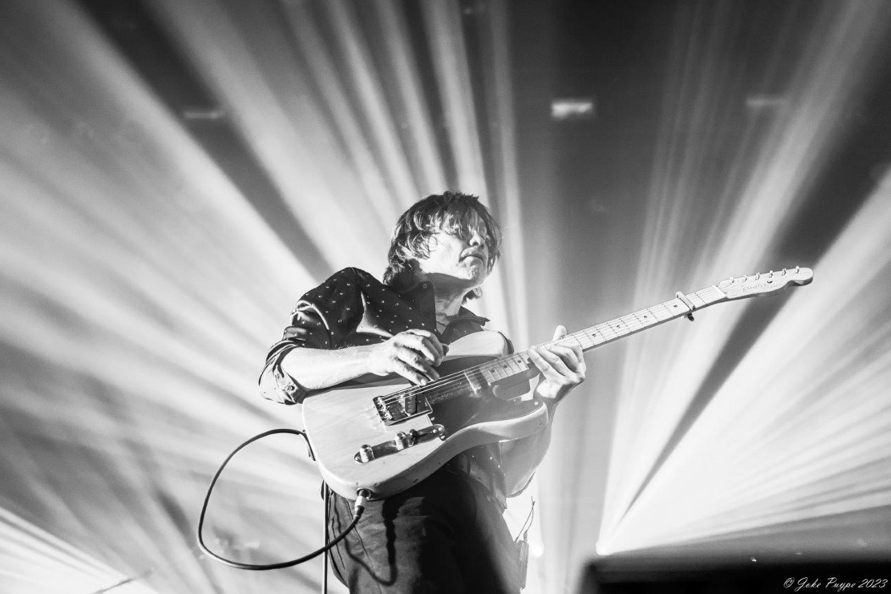 Ilse De Lange - Theatertour 2023 @ 013 Tilburg, picture 40, photographed by Joke Puype - FrontView Magazine