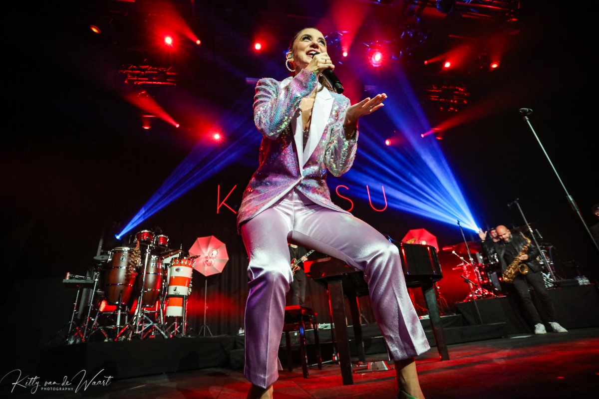 KARSU @ Effenaar, picture 9, photographed by Kitty van de Waart - FrontView Magazine