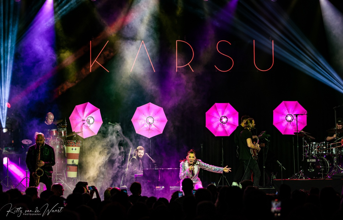 KARSU @ Effenaar, picture 10, photographed by Kitty van de Waart - FrontView Magazine