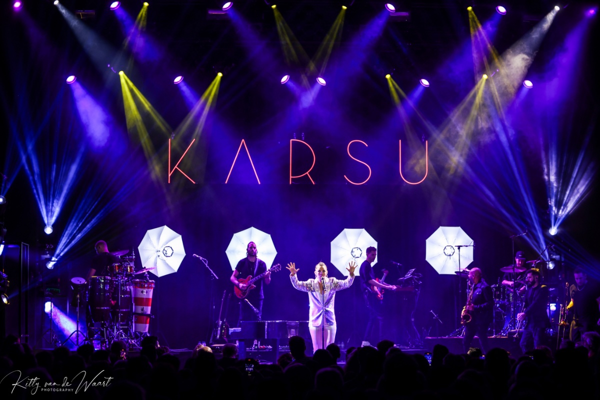 KARSU @ Effenaar, picture 12, photographed by Kitty van de Waart - FrontView Magazine