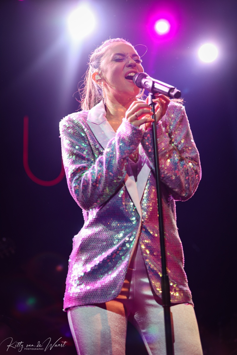 KARSU @ Effenaar, picture 19, photographed by Kitty van de Waart - FrontView Magazine