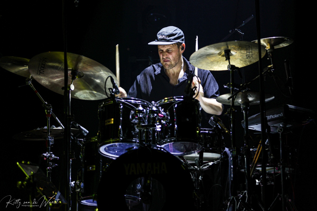 KARSU @ Effenaar, picture 23, photographed by Kitty van de Waart - FrontView Magazine