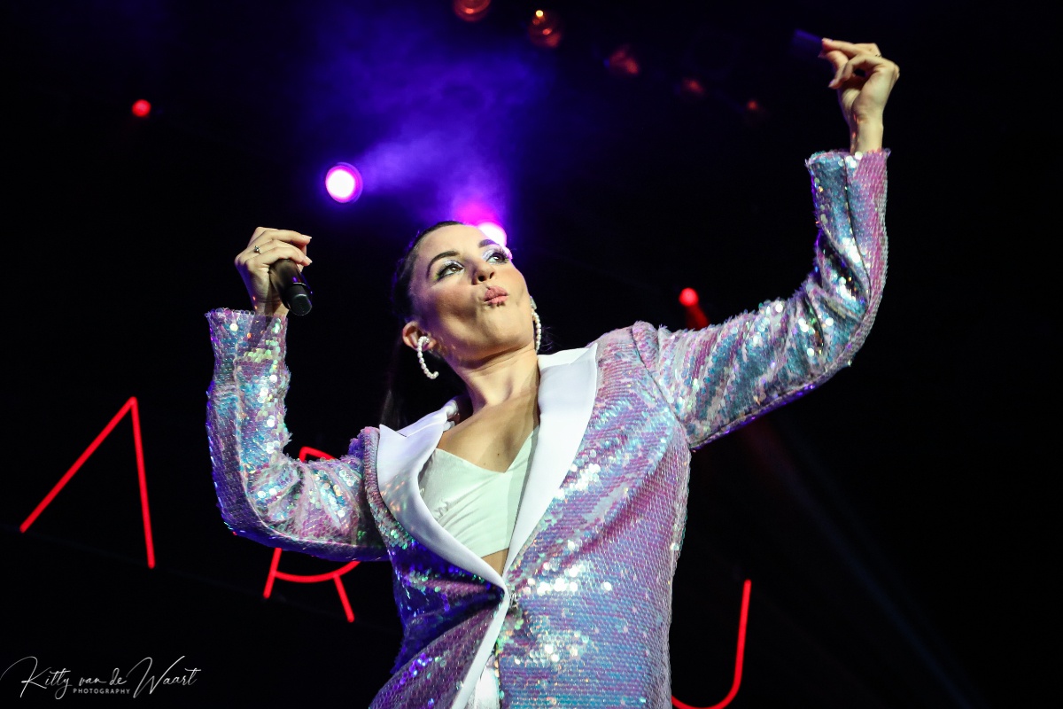 KARSU @ Effenaar, picture 37, photographed by Kitty van de Waart - FrontView Magazine