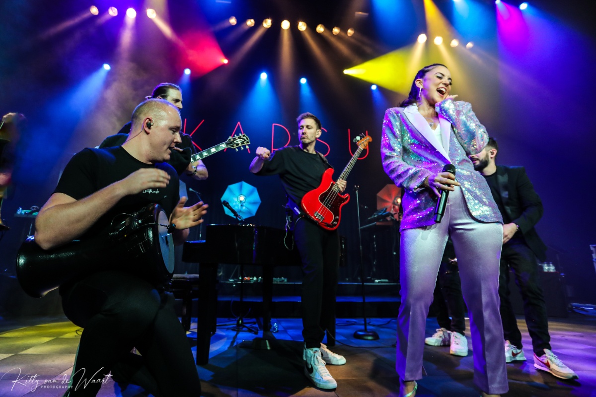 KARSU @ Effenaar, picture 46, photographed by Kitty van de Waart - FrontView Magazine