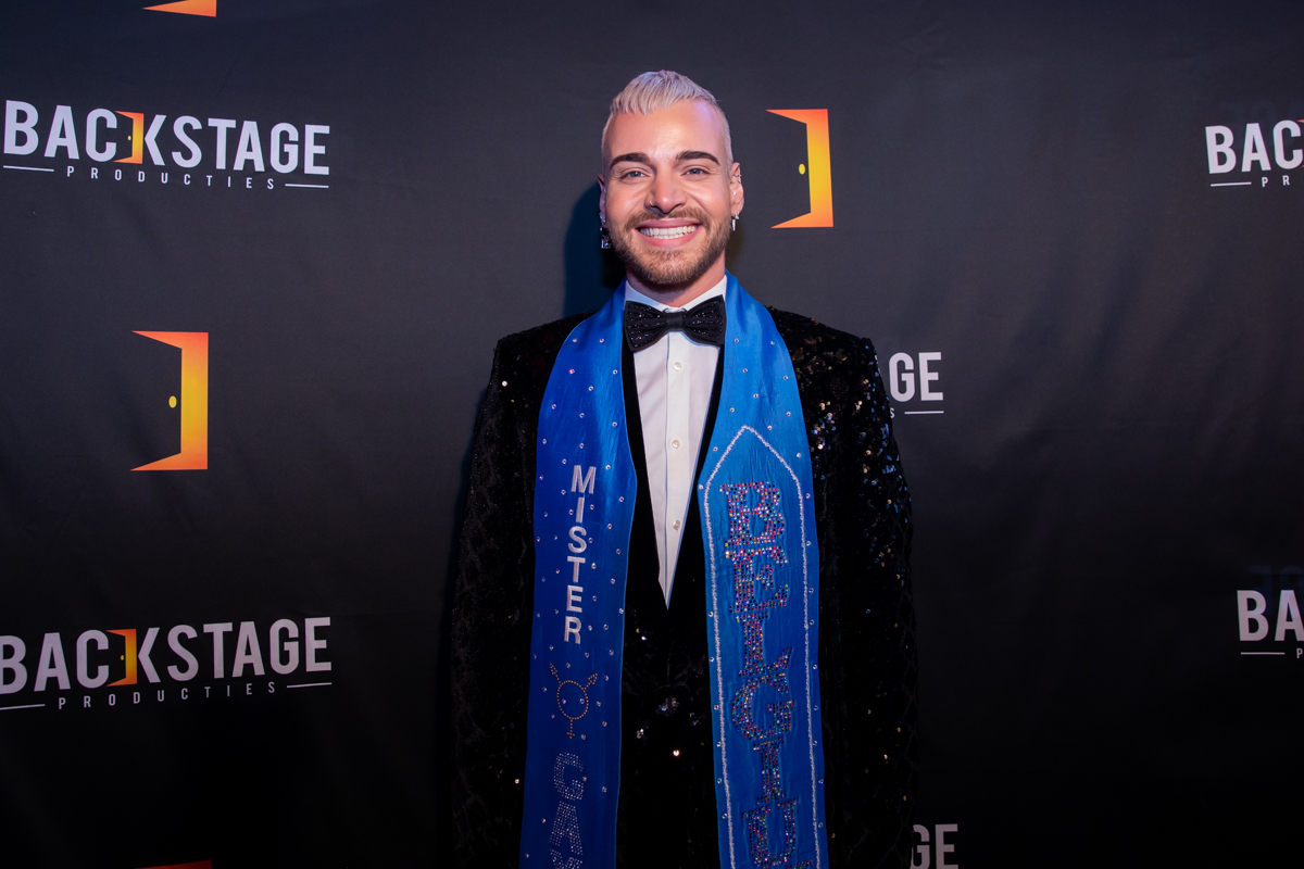 Première Winterrevue With Friends @ Theater Elckerlyc, picture 12, photographed by Goele Bormans - FrontView Magazine