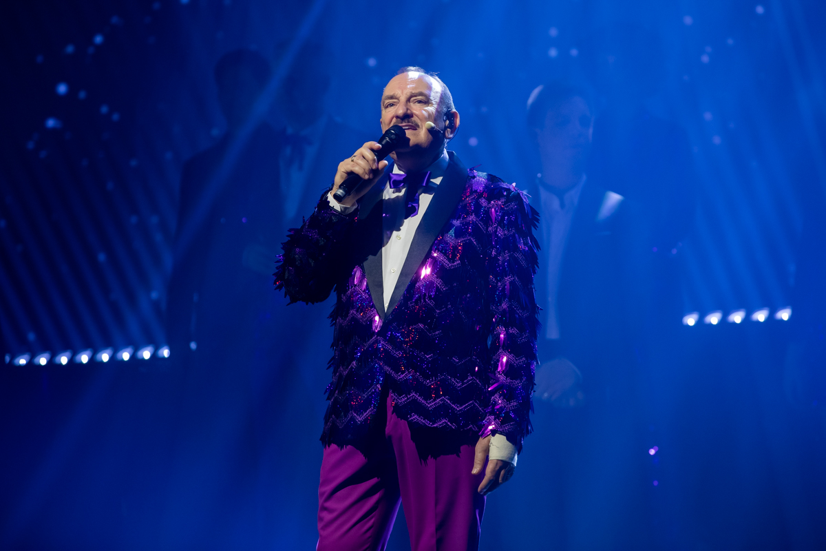 Première Winterrevue With Friends @ Theater Elckerlyc, picture 42, photographed by Goele Bormans - FrontView Magazine