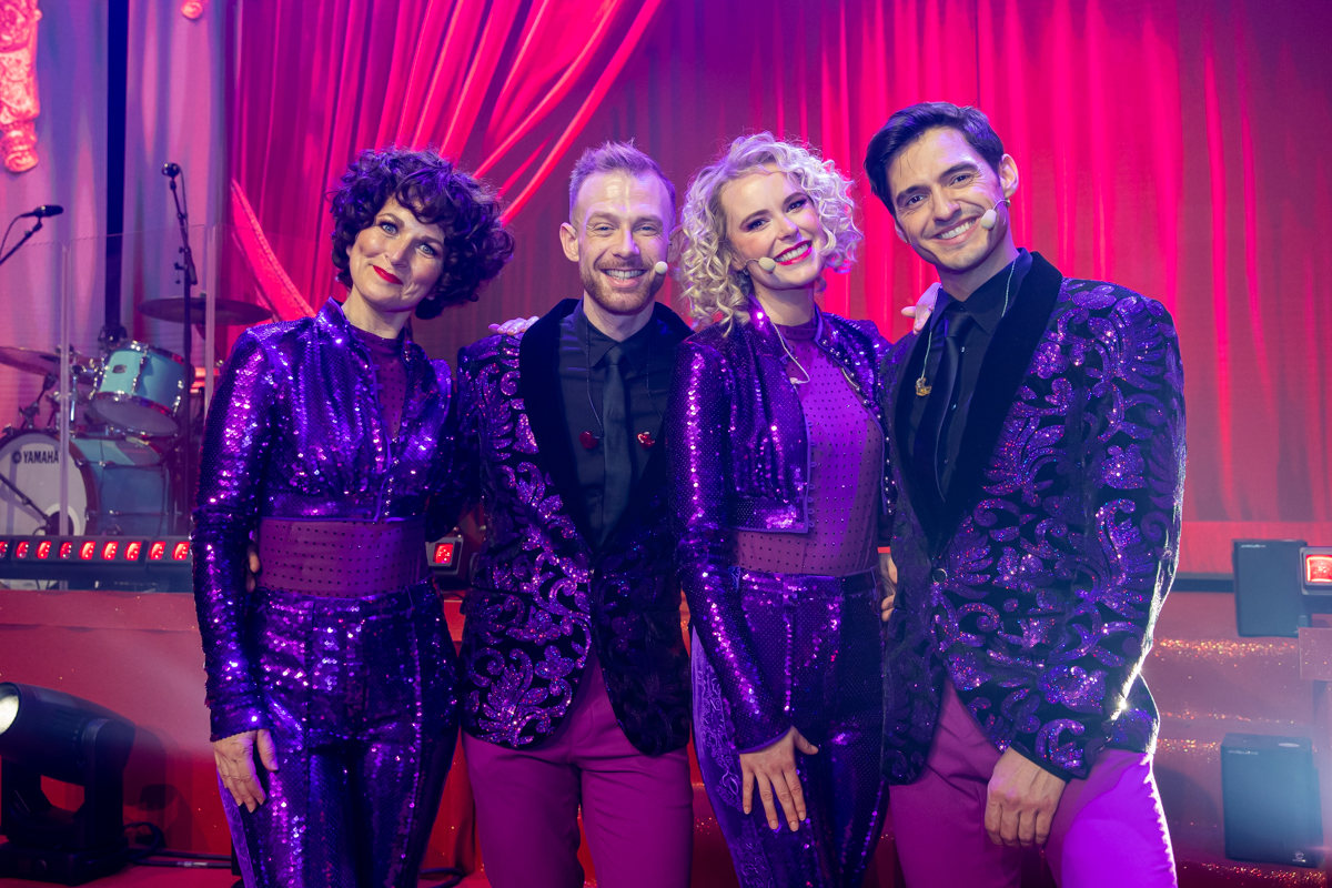 Première Winterrevue With Friends @ Theater Elckerlyc, picture 55, photographed by Goele Bormans - FrontView Magazine
