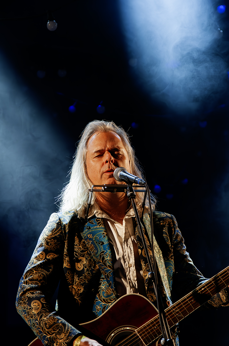 Erwin Nyhoff @ Trix, picture 1, photographed by Jurgen Van De Maele - FrontView Magazine