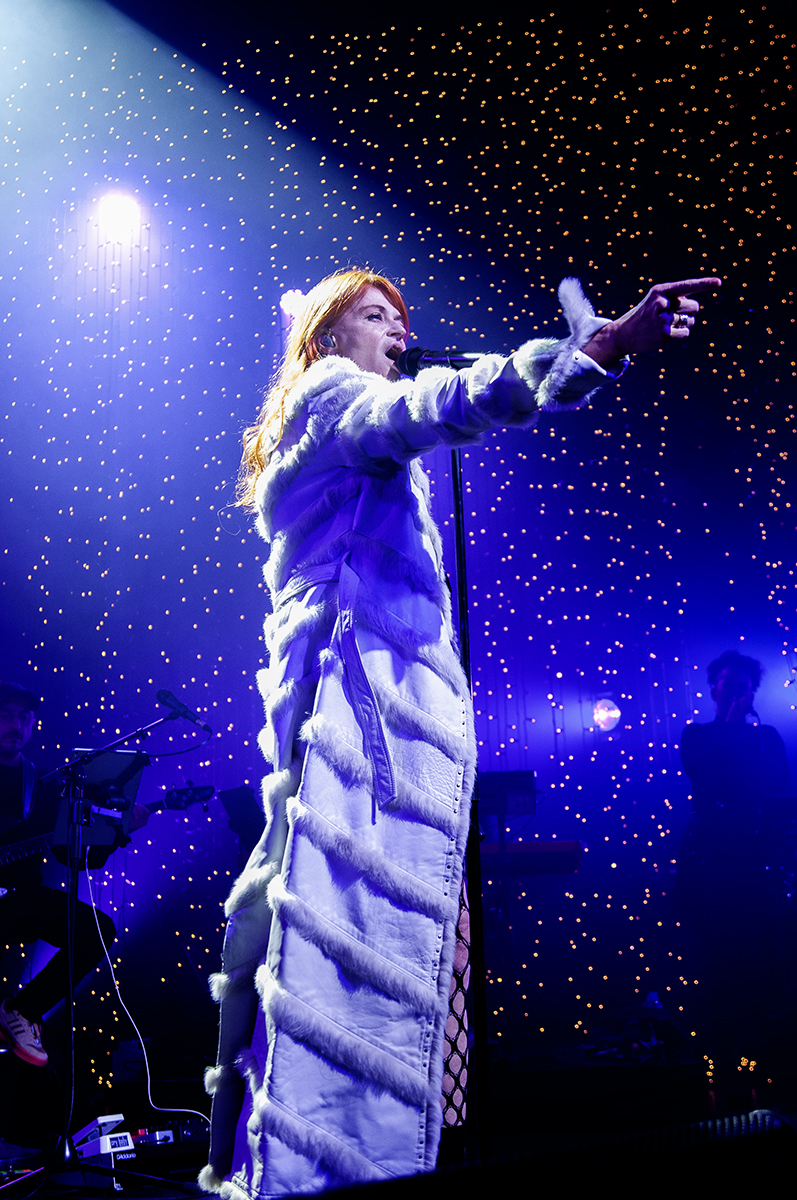 Axelle Red- A Very Special Christmas @ Het Depot, picture 12, photographed by Jurgen Van De Maele - FrontView Magazine